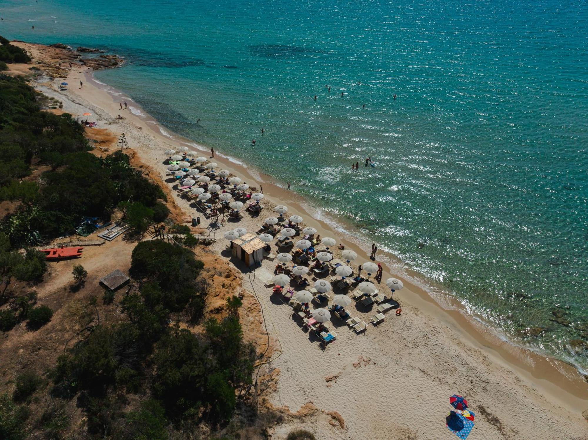 ホテル Amareclub Rocca Dorada サンタ・マルゲリータ・ディ・プーラ エクステリア 写真